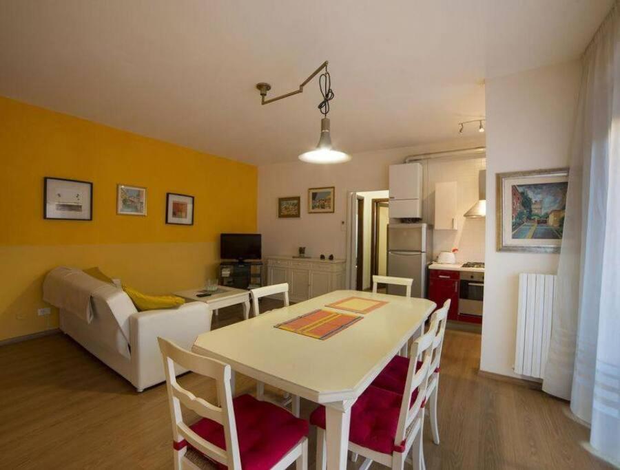Solaris Apartment With Swimming Pool Lazise Exterior foto