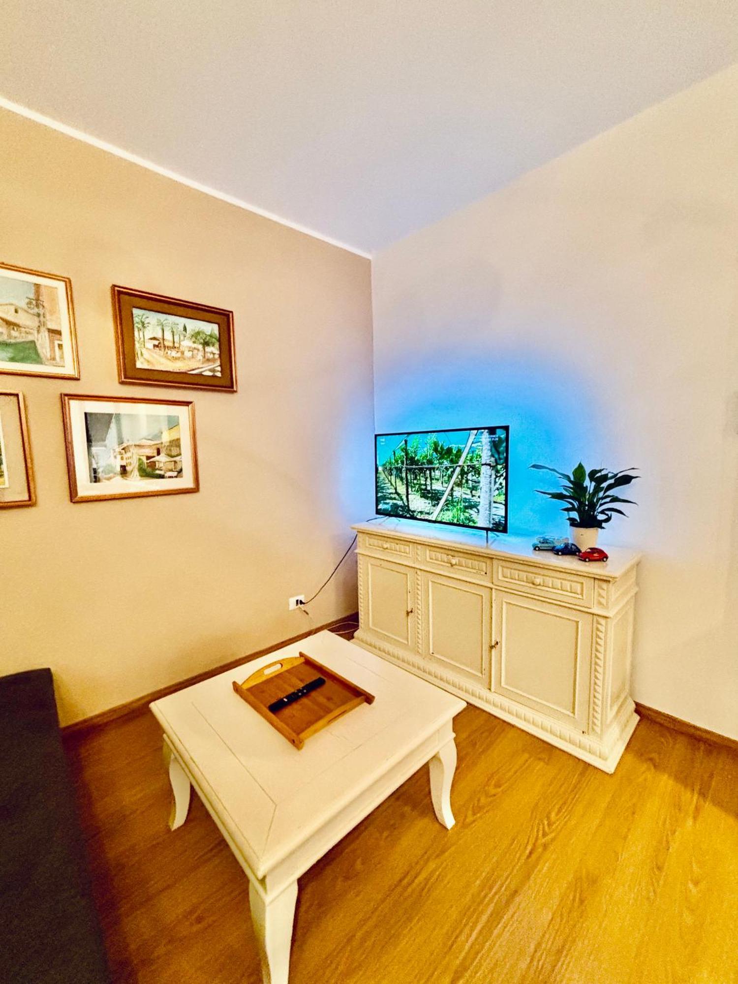 Solaris Apartment With Swimming Pool Lazise Exterior foto